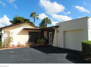 4290 Lakewood Blvd, Naples, FL 34112