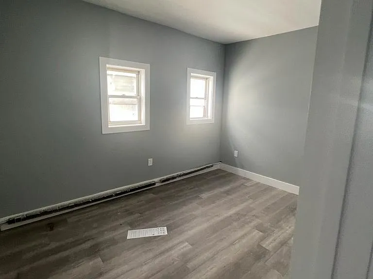 75 W 19th St #2 — Photo 5
