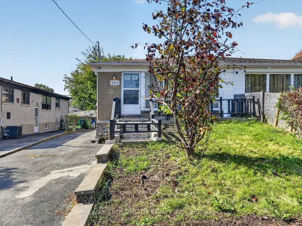 210 Linden Ave, Toronto, ON M1K 3H8