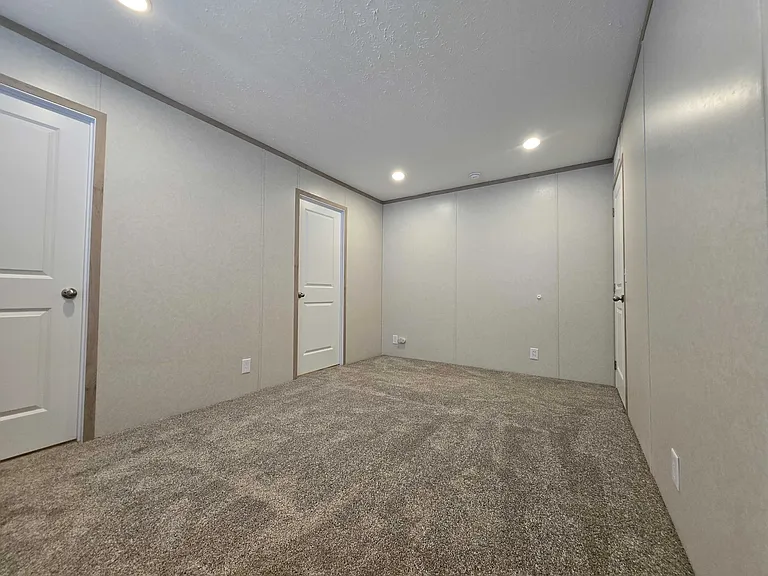 29800 Guilford Cir #209 — Photo 15