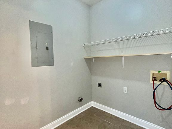 4th image of 33 Jordan Rd SE #33
