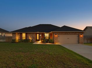 2017 Broad St, Crestview, FL 32536