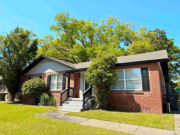 2nd image of 700 W Hernandez St