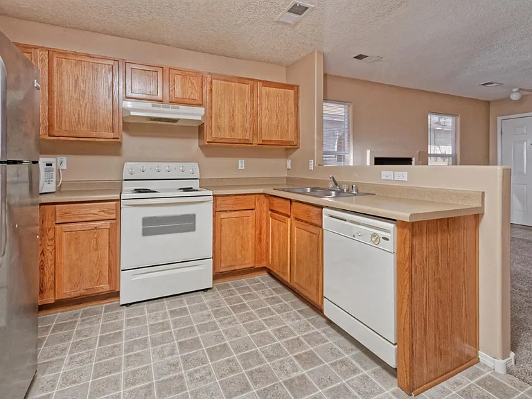 2819 Solano Del Sol Dr NE — Photo 6