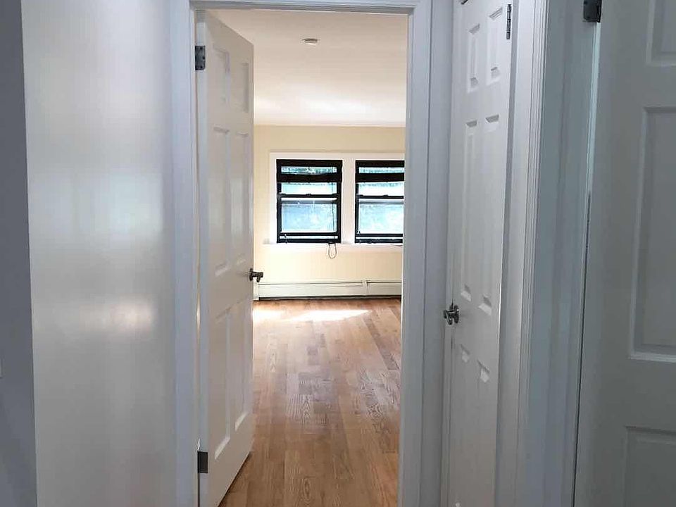 1st image of 152-31 Roosevelt Ave #2