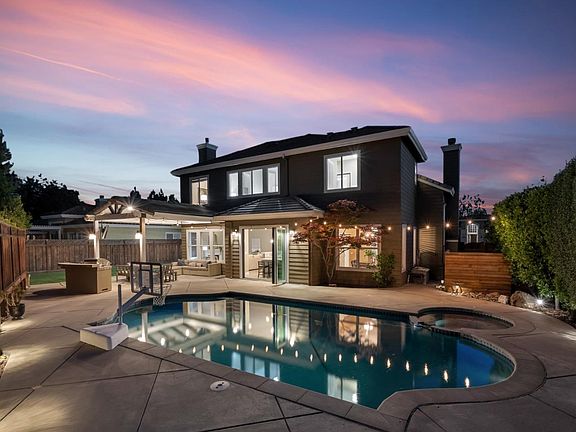 2nd image of 18440 Carmelo Ct
