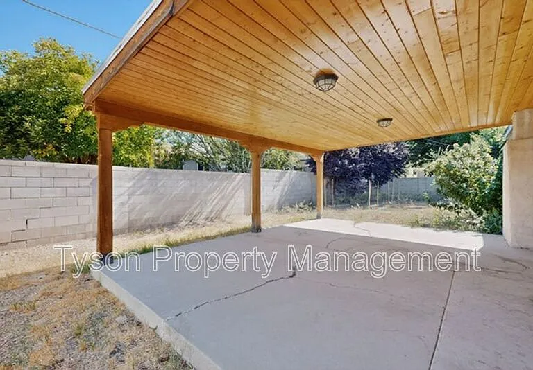 9509 Dona Marguerita Ave NE — Photo 31