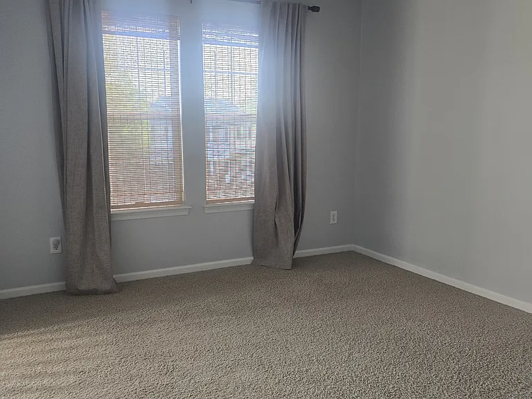 158 Eagleton Cir — Photo 16
