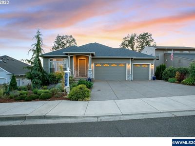 775 Chikamin Loop, Silverton, OR, 97381