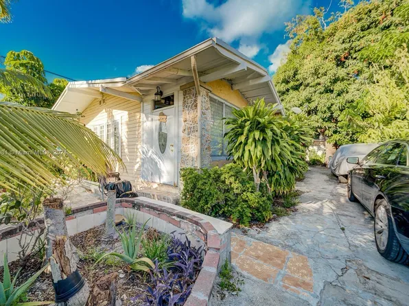 627 SW 11th Ave, Miami, FL 33130