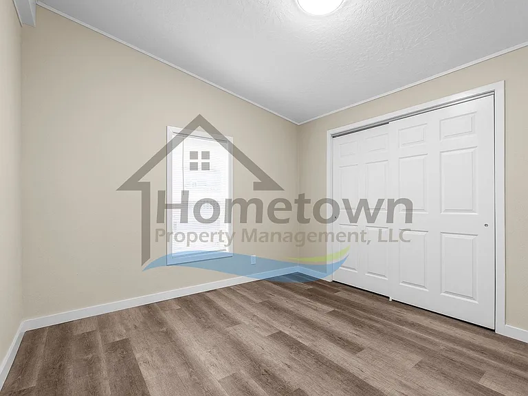 60 Short Dr — Photo 25