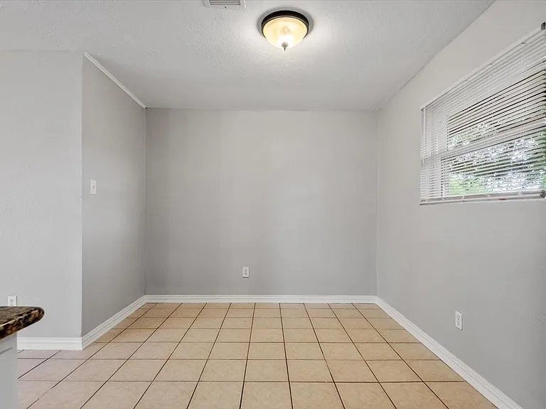 1935 Barnsley Ln — Photo 19