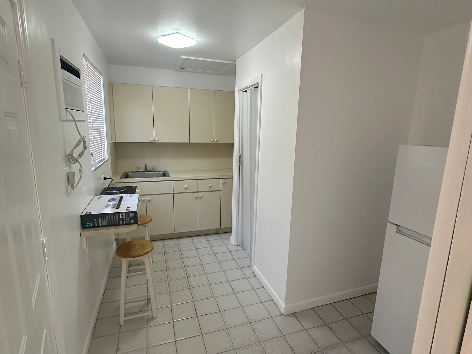 1 bed, $1,100 — Photo 1
