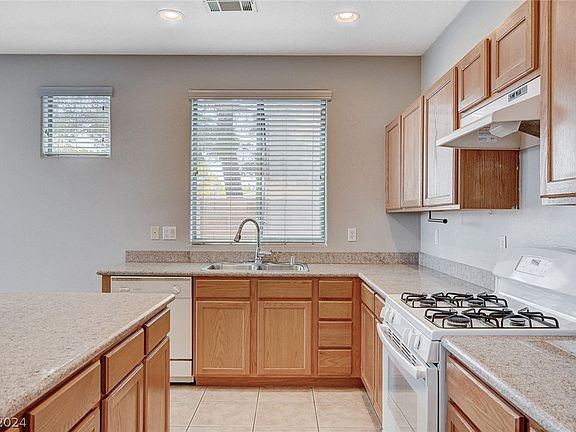 5th image of 10001 Bonterra Ave