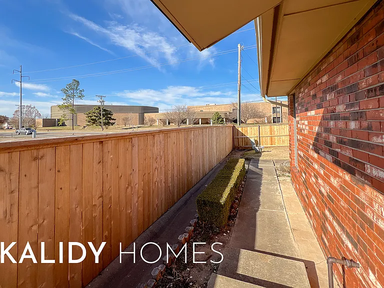 1225 Sequoyah Placeunit E — Photo 25