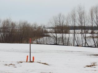 1108 Petersen Ct NW, Stewartville, MN 55976