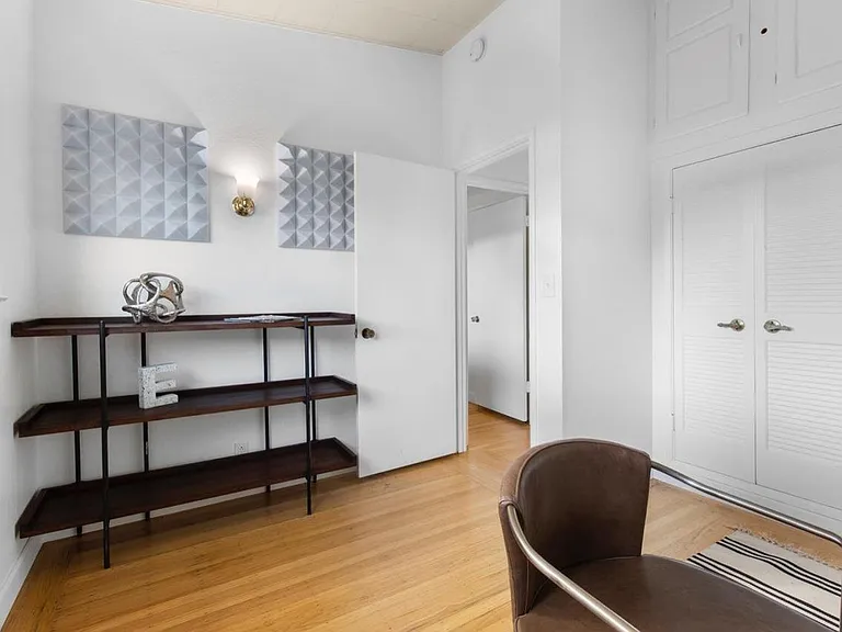 2682 Wallace St — Photo 15