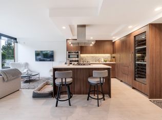 212 W 1st Ave, Vancouver, BC V5Y 0N3