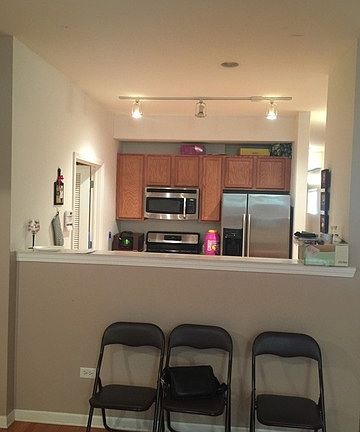 4th image of 817 S Kedzie Ave #A