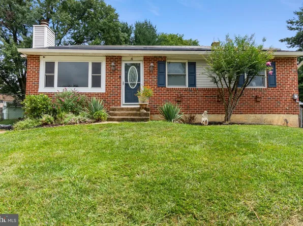 4 Fairbridge Ct, Owings Mills, MD 21117