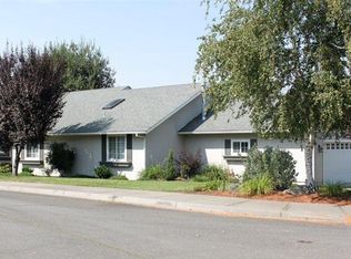 3401 Viewpoint Dr, Medford, OR 97504