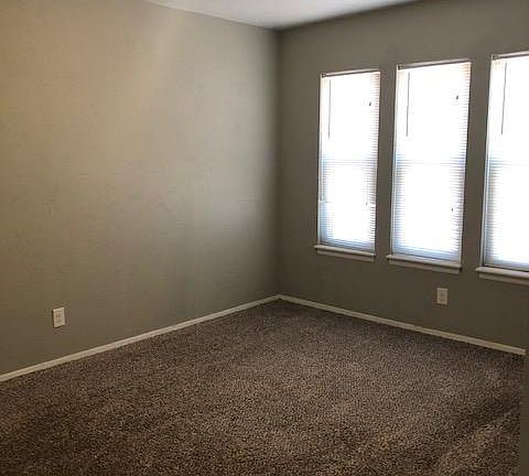 2nd large Bedroom