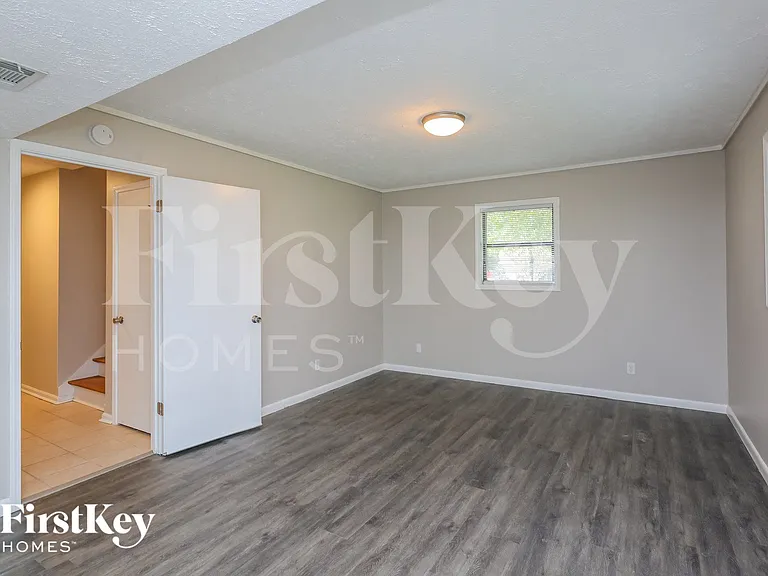 2639 Windmere Dr — Photo 12