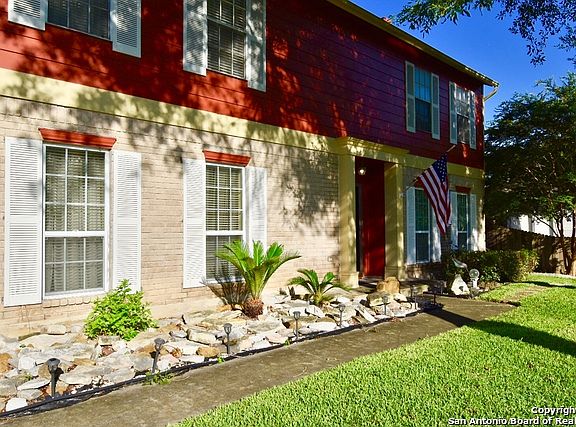 3rd image of 13342 El Mirador St