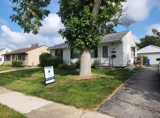 1632 Miami Dr NE, Cedar Rapids, IA 52402