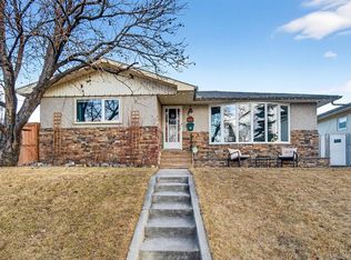 2155 W Mackid Cres NE, Calgary, AB T2E6B5