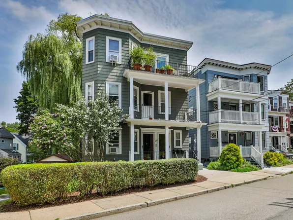 238 Poplar St #2, Roslindale, MA 02131