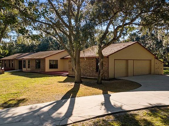 2nd image of 4926 Hubner Cir