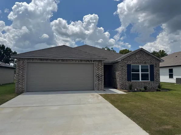 26 Bird House Way, Conway, AR 72032