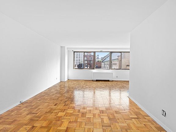 4th image of 401 E 86th St APT 6N
