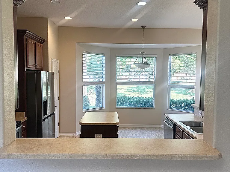 1762 Altavista Cir — Photo 5