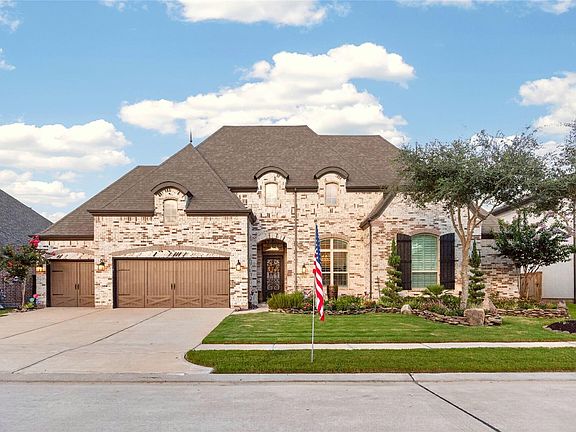 2nd image of 2710 Merlin Way