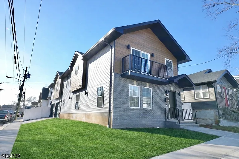 236-238 Keer Ave photo 1