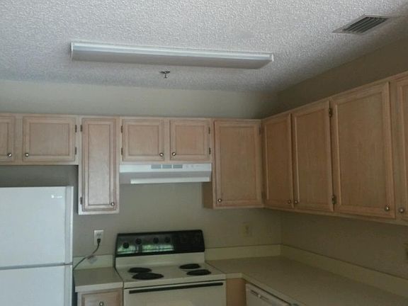 4th image of 4036 Crockers Lake Blvd APT 913