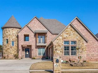 921 Merion Dr, Burleson, TX 76028