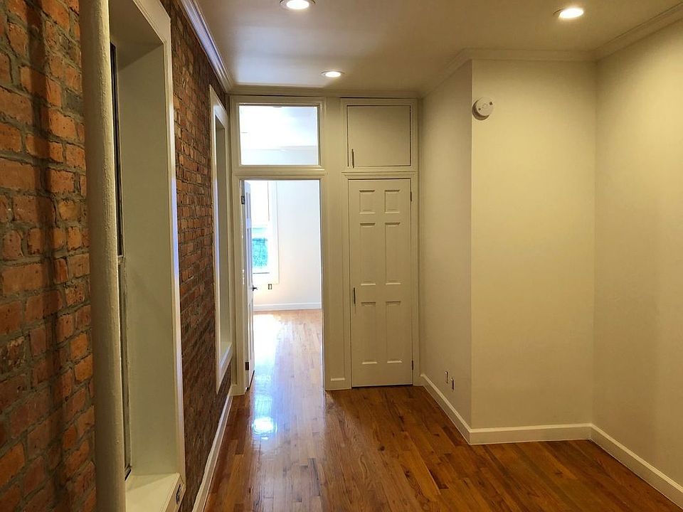 2nd image of 21 1st Ave APT 13