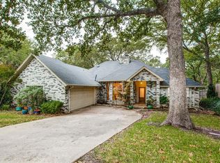 1226 Circle View Ct, Grapevine, TX 76051