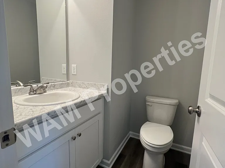 5132 NW Torgerson Dr — Photo 6