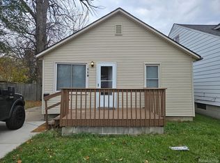 118 W Milton Ave, Hazel Park, MI