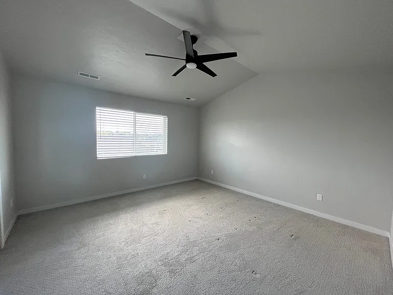1209 W Davenport St — Photo 16