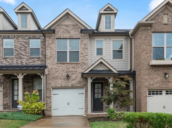 1611 Hampshire Pl, Thompsons Station, TN 37179