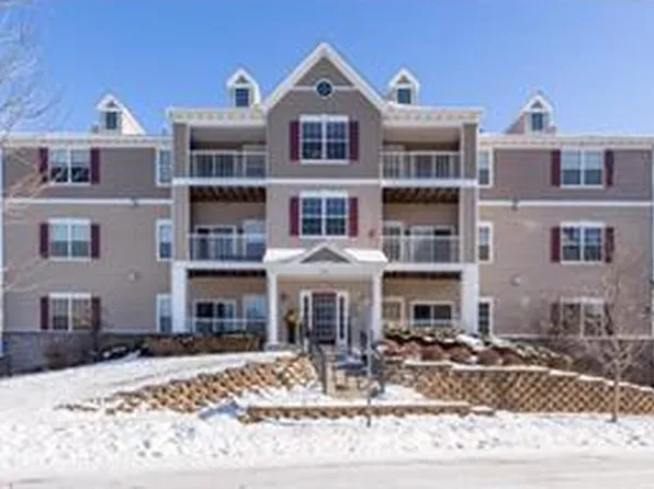 12693 Collegeview Dr APT 305, Eden Prairie, MN 55344