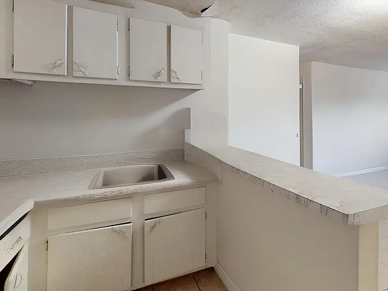 359 Faneuil St #4 — Photo 9