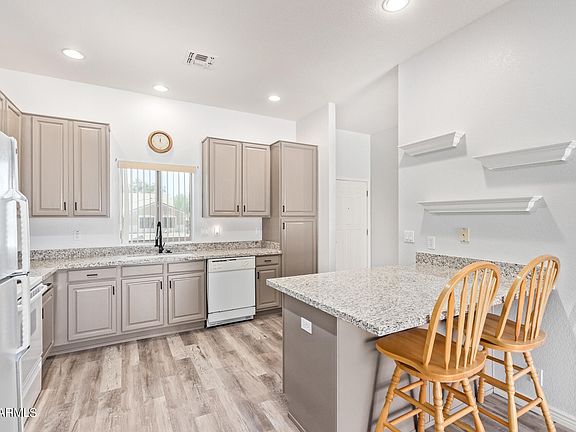 4th image of 17036 E SALIDA Drive #A