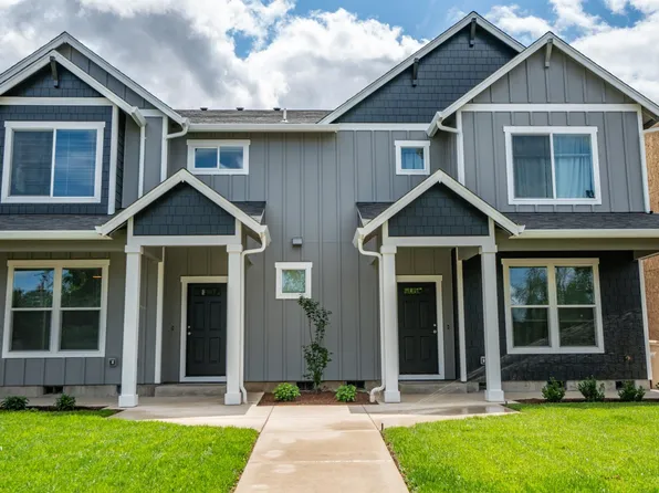 16 & 18 Sandridge Ct, Lebanon, OR 97355