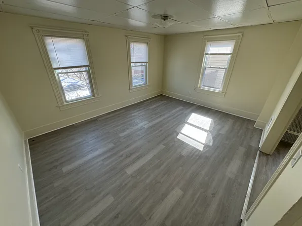 88 Summer St #3A, Adams, MA 01220